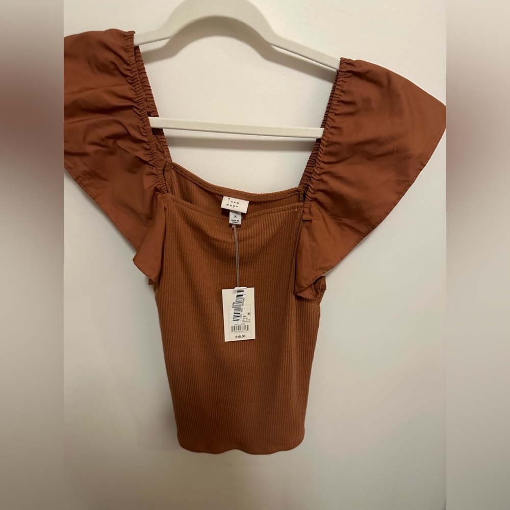 A new day top. Size medium. Rust